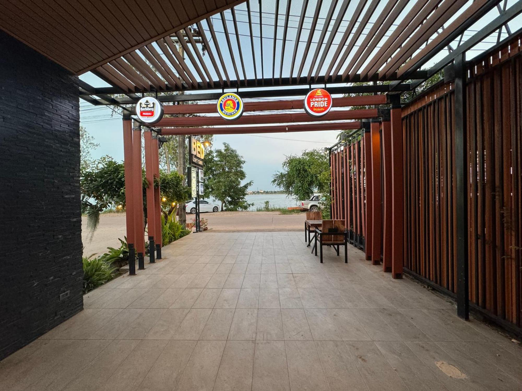Bed Loft Cafe Khon Kaen Exterior foto